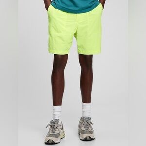 Gap recycled alluring yellow‎ nylon shorts Medium NWT 7” bright colorful neon